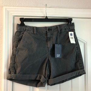 Woman’s Size 4 Gap Chino Girlfriend Stretch